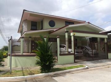 Casa de 5 habitaciones, San Miguelito · Venta de Casa en Brisas de Golf