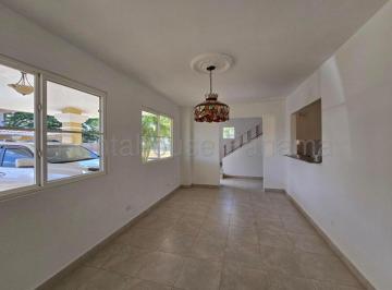 Casa de 3 habitaciones, San Miguelito · Alquiler Casa Brisas del Golf