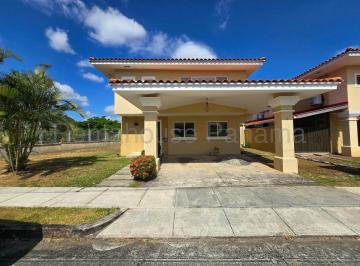 Casa de 3 habitaciones, San Miguelito · Se Alquila Casa en Brisas del Golf Ydu