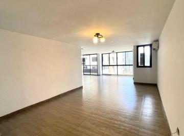Apartamento de 4 habitaciones, Panamá · Venta Amplio Apartamento Impecable en Paitilla 26 - 7263 Mfk