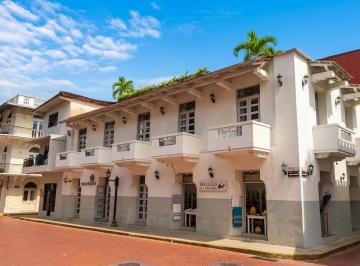 Edificio , Panamá · En Venta Propiedad Histórica Restaurada, Casco Antiguo