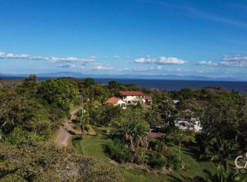 Casa de 3 habitaciones, Mariatos · Vivienda en Venta en Lago Bay, Panamá, Terreno de 6.847 m² con Guesthouse - Cerca de Santa Catalina