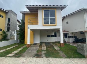 Casa de 4 habitaciones, Arraiján · Venta de Casa con Paneles Solares en Villas de Arraiján – Ahorro Energético y Ubicación Estratégica