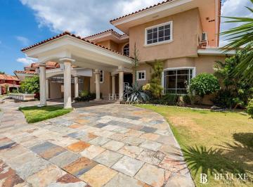 Casa · 639m² · 5 Recámaras · 2 Estacionamientos · Venta de Casa de Lujo en PH Palmeras del Este (17)