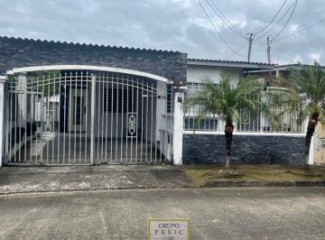 Casa · 265m² · 3 Recámaras · 2 Estacionamientos · Casa en Venta en Altos de La Pradera San Antonio (C. P)