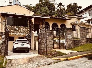 Local comercial , Panamá · Venta de Oficina en La Cresta Abs26 - 5782