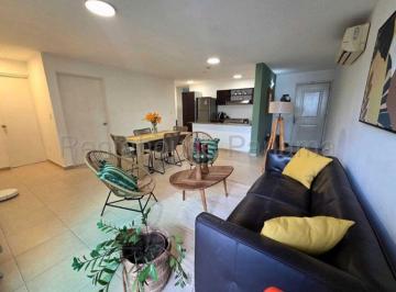 Apartamento de 2 habitaciones, Panamá · Alquiler de Apartamento en El Cangrejo