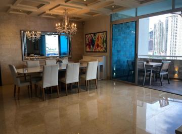 Apartamento · 227m² · 3 Recámaras · 3 Estacionamientos · Vendo o Alquilo Apartamento Punta Paitilla Torre del Parque