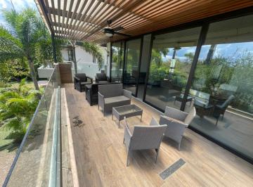 Casa · 185m² · 3 Recámaras · 1 Estacionamientos · Se Vende Villa en Punta Caelo
