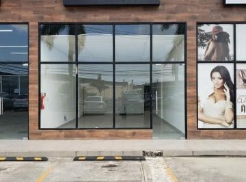 Local comercial · 115m² · 1 Recámara · 3 Estacionamientos · Local Costa Verde - Green Plaza - Jr