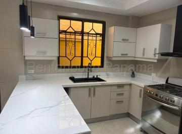 Casa de 3 habitaciones, Panamá · Casa en Ancon en Venta