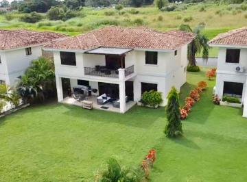 Casa de 4 habitaciones, San Carlos · Golf Villa con Vista Despejadas - Vista Mar