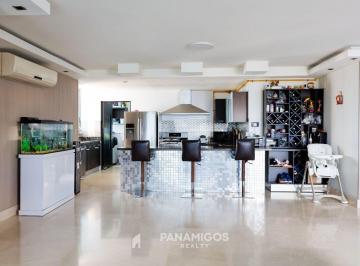 Apartamento · 185m² · 3 Recámaras · 2 Estacionamientos · Apartamento Amplio en Venta en PH Waterfalls, San Francisco