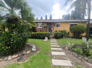 Casa de 3 habitaciones, Chame · Casa con 3 Recámaras en Venta, 618 m² de Terreno en Punta Chame