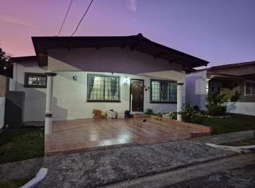Casa de 3 habitaciones, San Miguelito · Alquiler de Casa en Quintas de Montichello