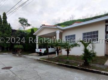 Casa de 4 habitaciones, Panamá · Alquiler de Casa en Altos de Panama