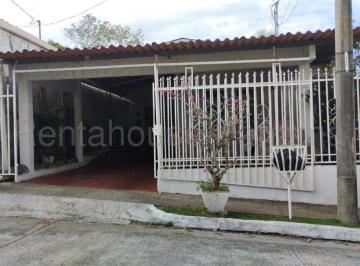 Casa de 3 habitaciones, Panamá · Venta Casa Villa Zaita