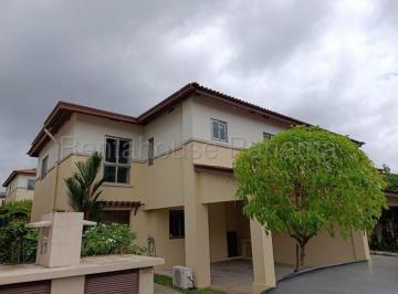 Casa de 3 habitaciones, Arraiján · Casa en Venta en Panama Pacifico