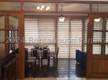 Casa de 3 habitaciones, Panamá · Alquilo/vendo Casa en Residencial Villa Lila en San Francisco. 594 m² Mrm
