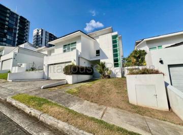 Casa de 3 habitaciones, Panamá · Casa de 410 m² en Venta en Altos de Panamá Jack Hs