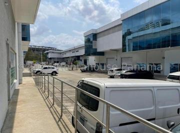 Local comercial en Venta Vía Centenario · Local Comercial de 840 m² en Venta en Vía Centenario
