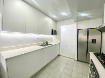 Casa · 198m² · 4 Recámaras · 1 Estacionamientos · Casa Unifamiliar Remodelada de Esquina en Las Cumbres en Venta - Lh