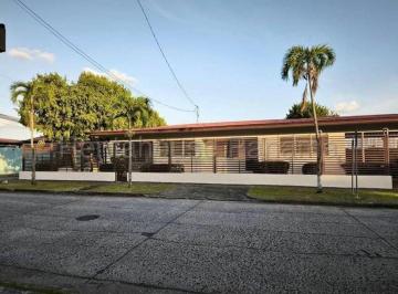 Casa de 3 habitaciones, Panamá · Alquiler de Casa en Altos de Betania