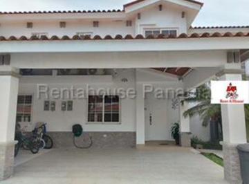 Casa de 3 habitaciones, Panamá · Casa con 184 m² de Terreno, 3 Habitaciones en Alquiler en Quintas de Versalles