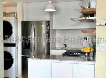Apartamento de 2 habitaciones, Panamá · Apartamento en Venta Parque Lefevre