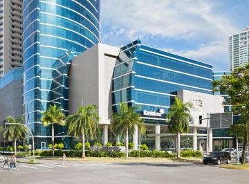 Oficina comercial · 140m² · 2 Recámaras · 2 Estacionamientos · Oficina Amoblada Llave en Mano en Financial Park – Costa del Este | Lh
