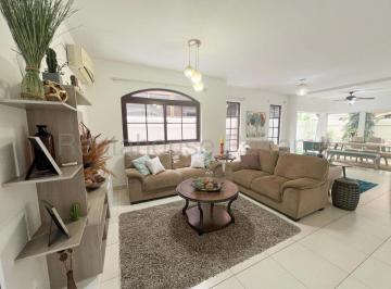 Casa de 4 habitaciones, Panamá · Venta Casa Costa Sur