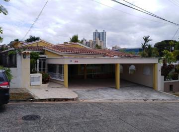 Casa de 4 habitaciones, Panamá · Venta de Casa en Altos de Chase