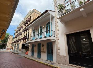 Apartamento de 3 habitaciones, Panamá · Apartamento en Alquiler en Casco Viejo