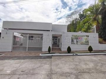 Casa de 3 habitaciones, San Miguelito · Casa en Venta en Brisas del Golf