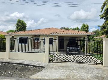 Casa de 3 habitaciones, Dolega · Los Algarrobos Dolega Chiriqui Casa en Alquiler