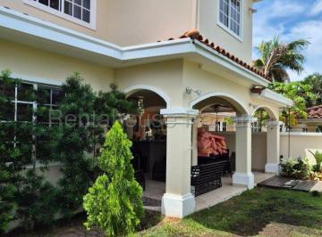Casa de 4 habitaciones, Panamá · Venta de Casa en Costa Sur