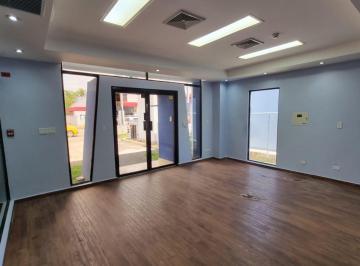 Bodega-Galpón-Depósito · 3500m² · 14 Estacionamientos · Oficinas Corporativas con Bodegaje en La Zona de Costa del Este - Jac