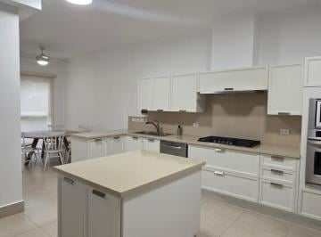 Apartamento · 330m² · 4 Recámaras · 2 Estacionamientos · The Reserve, Apartamento Para Alquiler en Santa Maria.