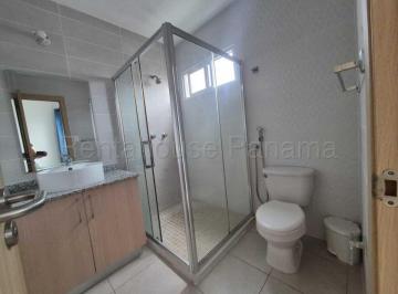 Casa de 3 habitaciones, San Miguelito · Alquilo Casa en PH Aventura, Paseo del Norte. 155 m². Mrm