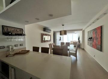 Apartamento de 2 habitaciones, Chame · Venta de Apartamento Frente Al Mar en Bahía Resort – Nueva Gorgona