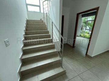Casa de 3 habitaciones, Panamá · Venta de Casa en Altos de Panama