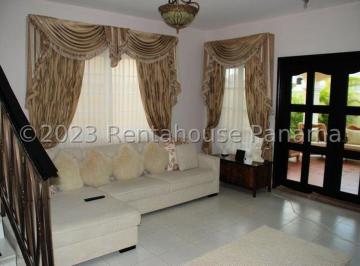 Casa de 4 habitaciones, Panamá · Venta de Casa en Costa Sur PH Villa Valencia
