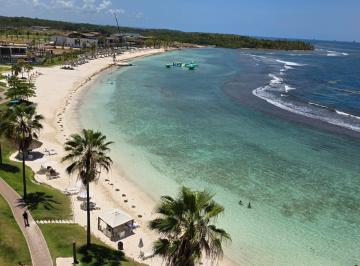 Apartamento · 330m² · 5 Recámaras · 2 Estacionamientos · Apartamento en Playa Escondida 7528rc