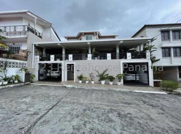 Casa de 3 habitaciones, Panamá · Venta de Casa en Villas de Las Fuentes 2 | 389 m² | Esquina y Calle Ciega