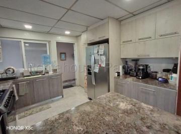 Casa de 3 habitaciones, Panamá · Vendo Casa de 235 m² en La Fontana, Reparto Nuevo Panamá 26 - 6406