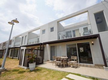 Casa de 3 habitaciones, Chame · Venta de Casa Townhouse en Playa Caracol, Punta Chame, 112 m²