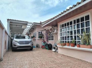 Casa de 3 habitaciones, Panamá · Venta Casa Colón