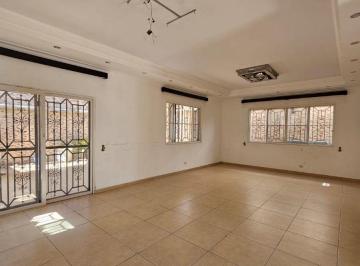 Casa de 3 habitaciones, San Miguelito · Casa en Venta en La Urbanozacion Altos del Country en Condado del Rey