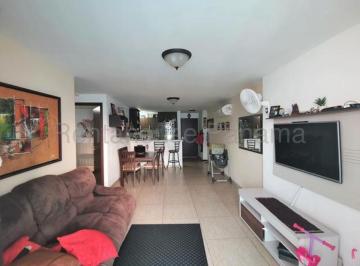 Apartamento de 2 habitaciones, Panamá · Venta de Apartamento en Condado del Rey 26lbr7852