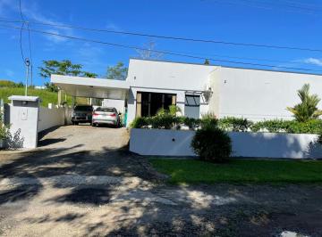 Casa · 308m² · 6 Recámaras · 2 Estacionamientos · Venta de Casa en La Perla, David, Chiriqui